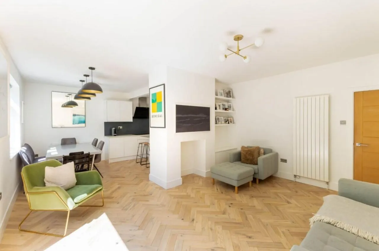4 bed house to rent — Dudley Road, Queens Park, NW6