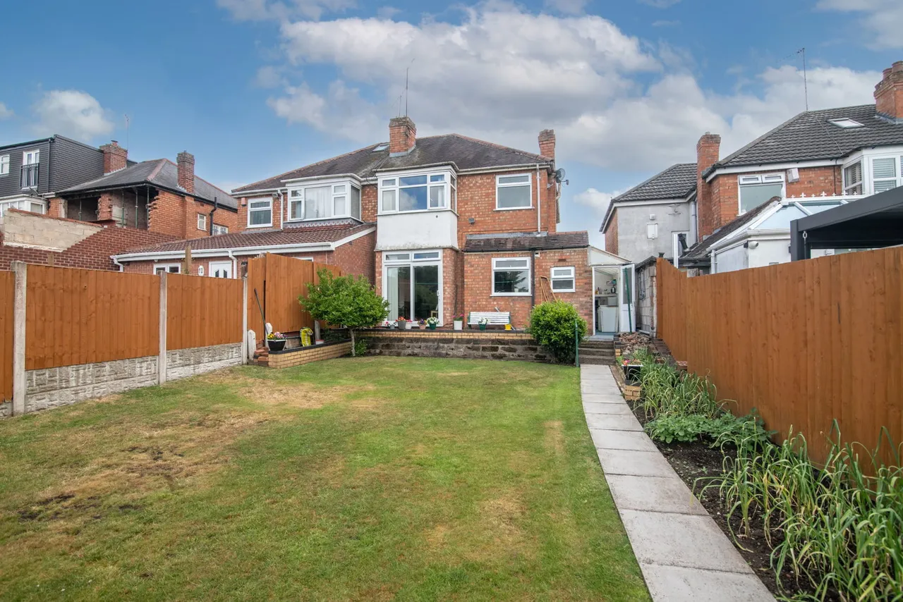 Hawthorn Croft, Oldbury, B68, photo 12