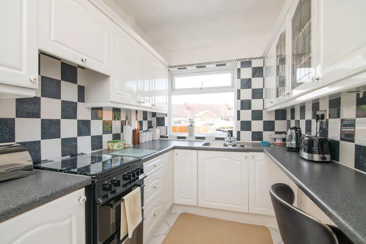 Hawthorn Croft, Oldbury, B68, photo 7