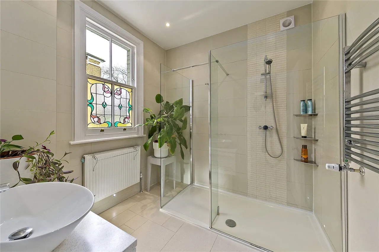 Waldegrave Road, Strawberry hill, TW1, photo 11