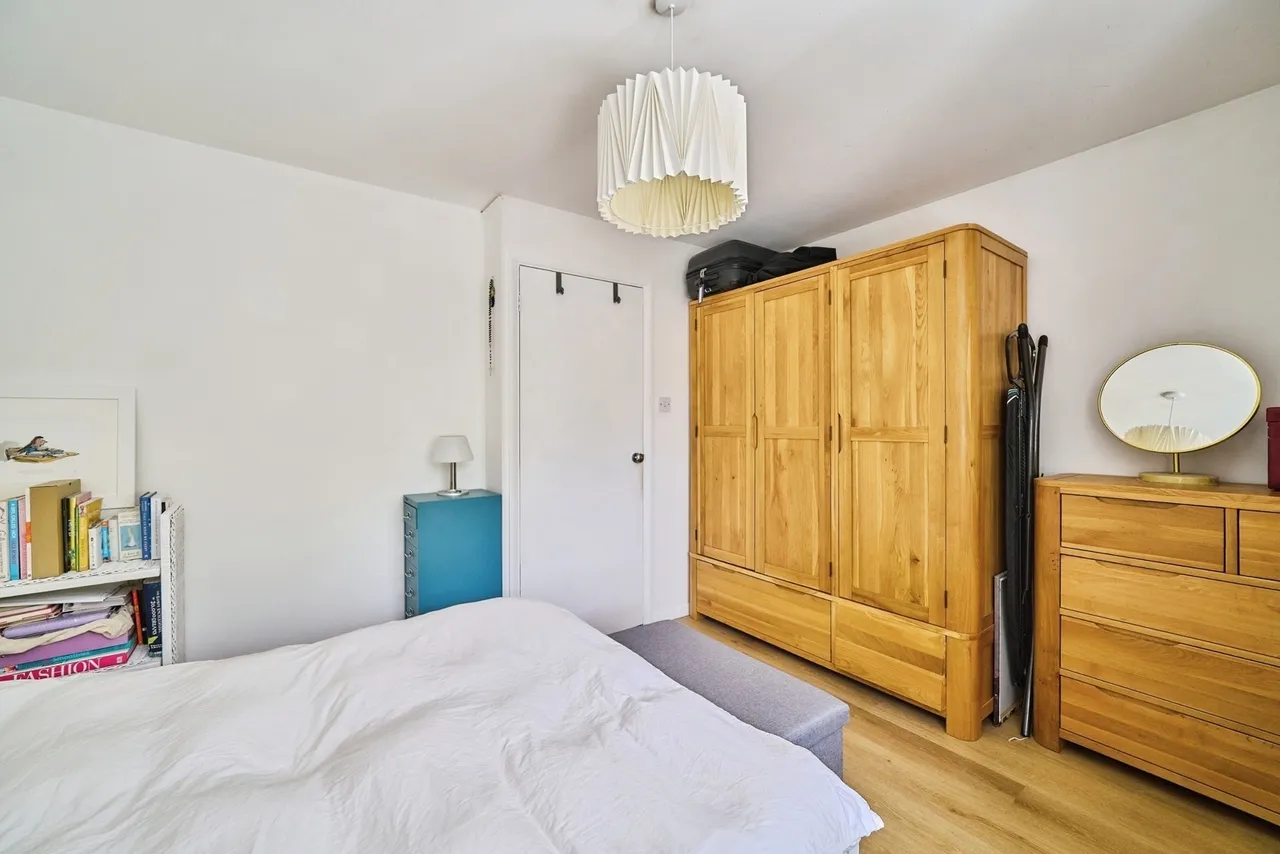 Brockway Close, London, E11, photo 12