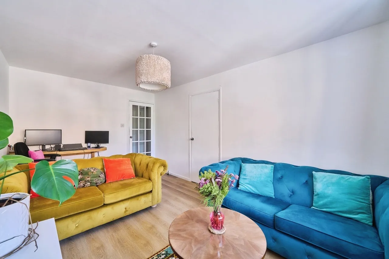 Brockway Close, London, E11, photo 2