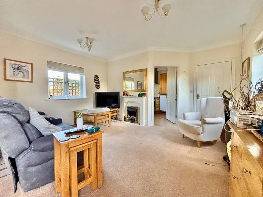 Coopers Lane, Evesham, WR11, photo 3