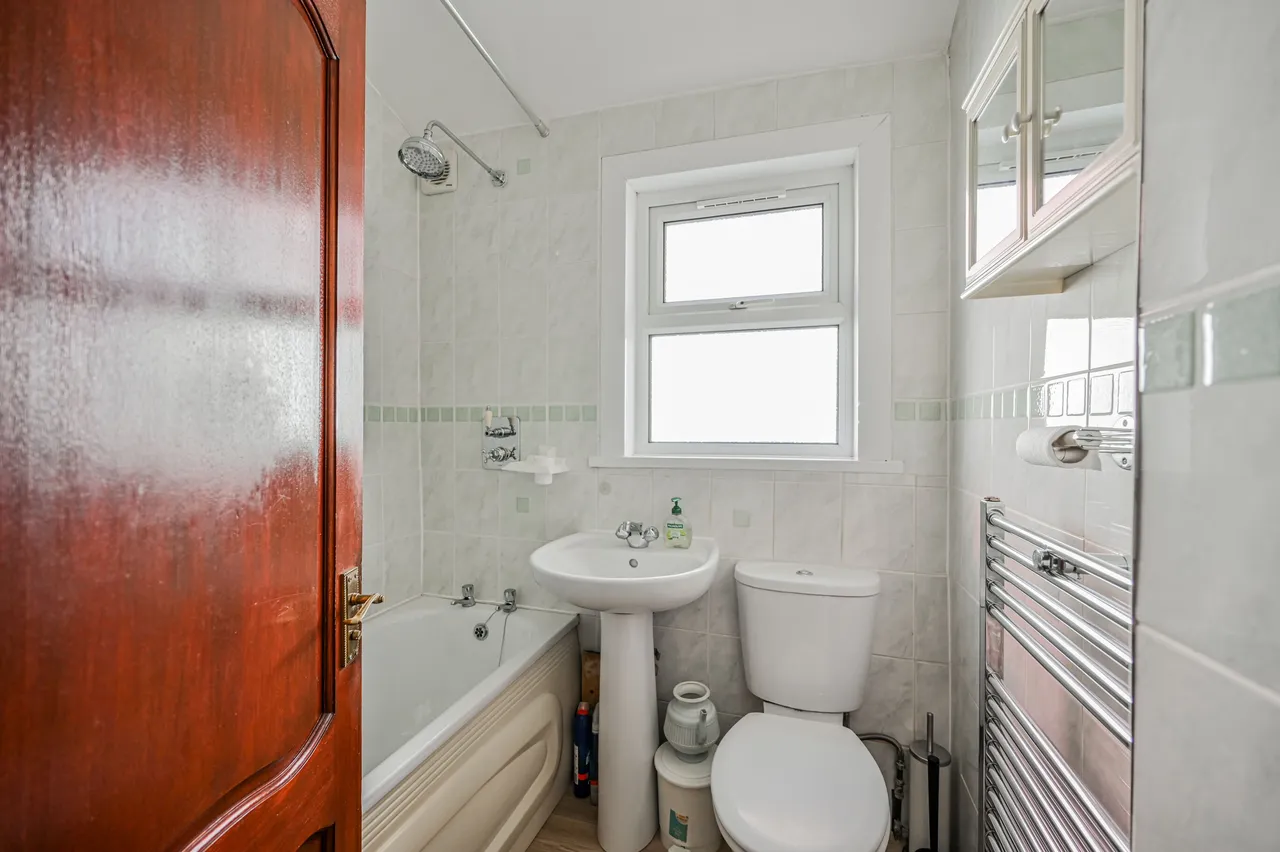 London, E17, photo 13