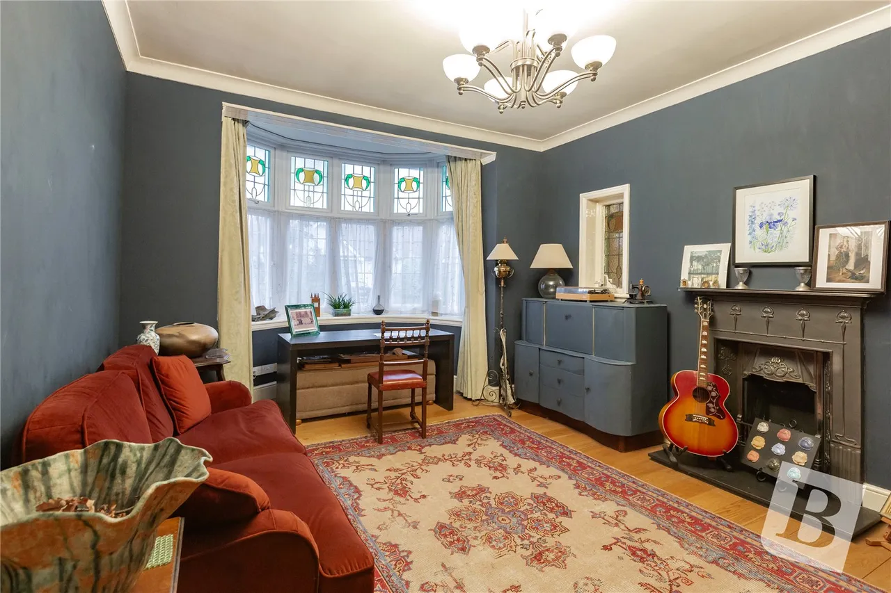 Westrow Gardens, Ilford, IG3, photo 6