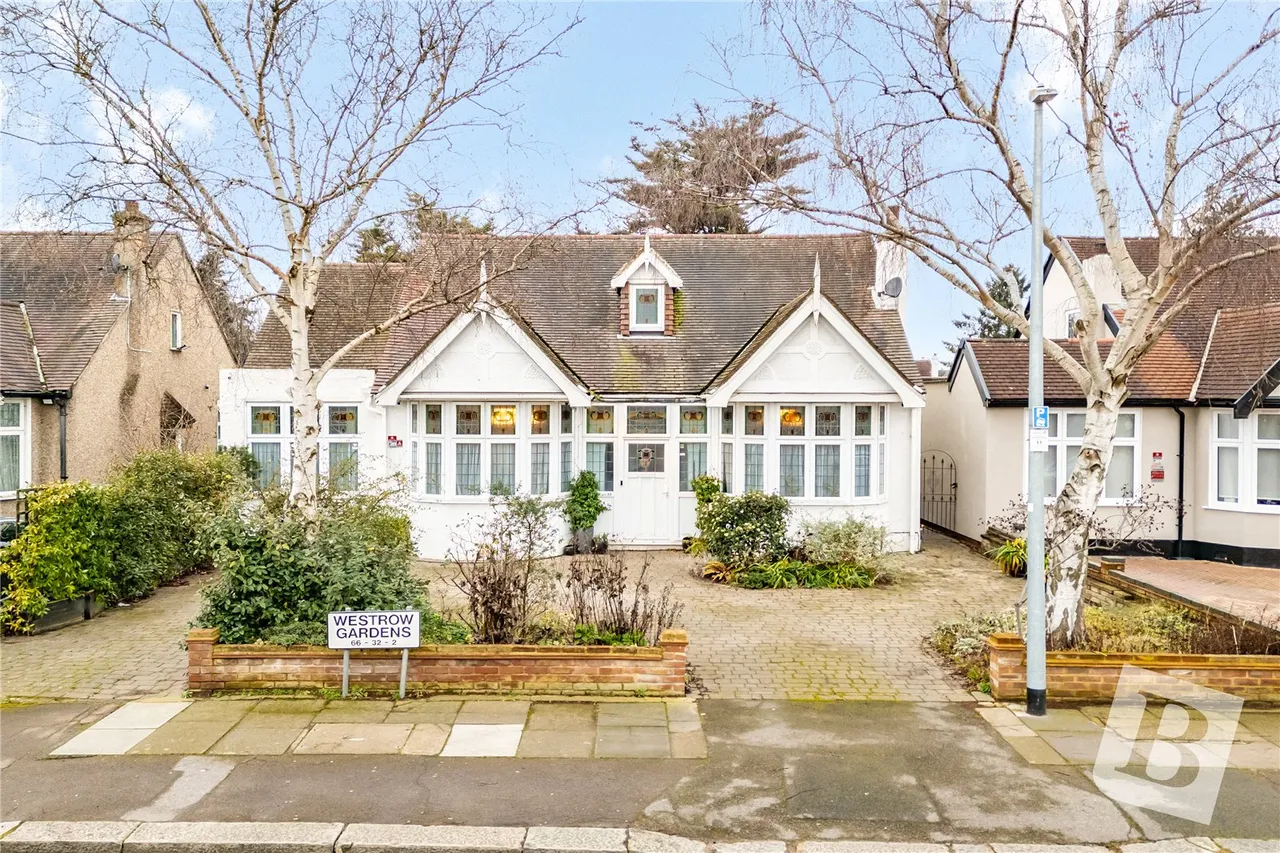 Westrow Gardens, Ilford, IG3, photo 42