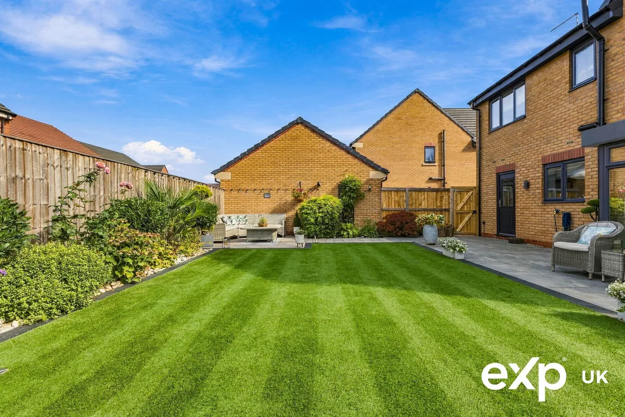 Sylvester Court, Edwinstowe, photo 38