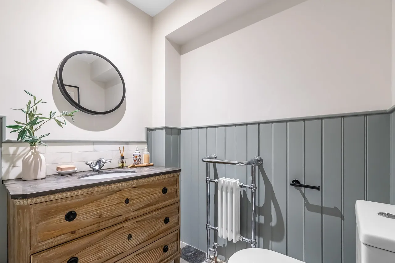 Norfolk Farm Road, Pyrford, GU22, photo 8