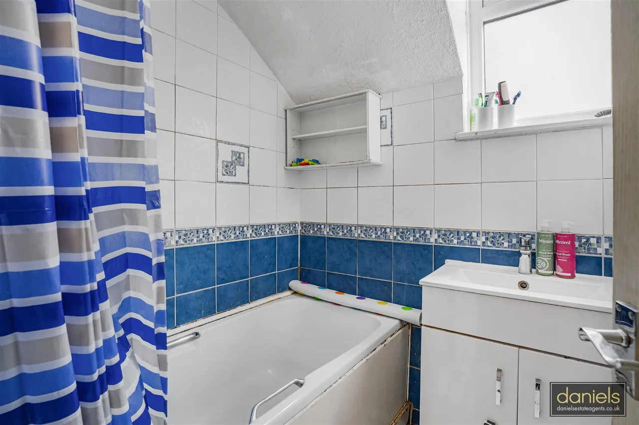 Beaumont Avenue, Wembley, HA0, photo 8