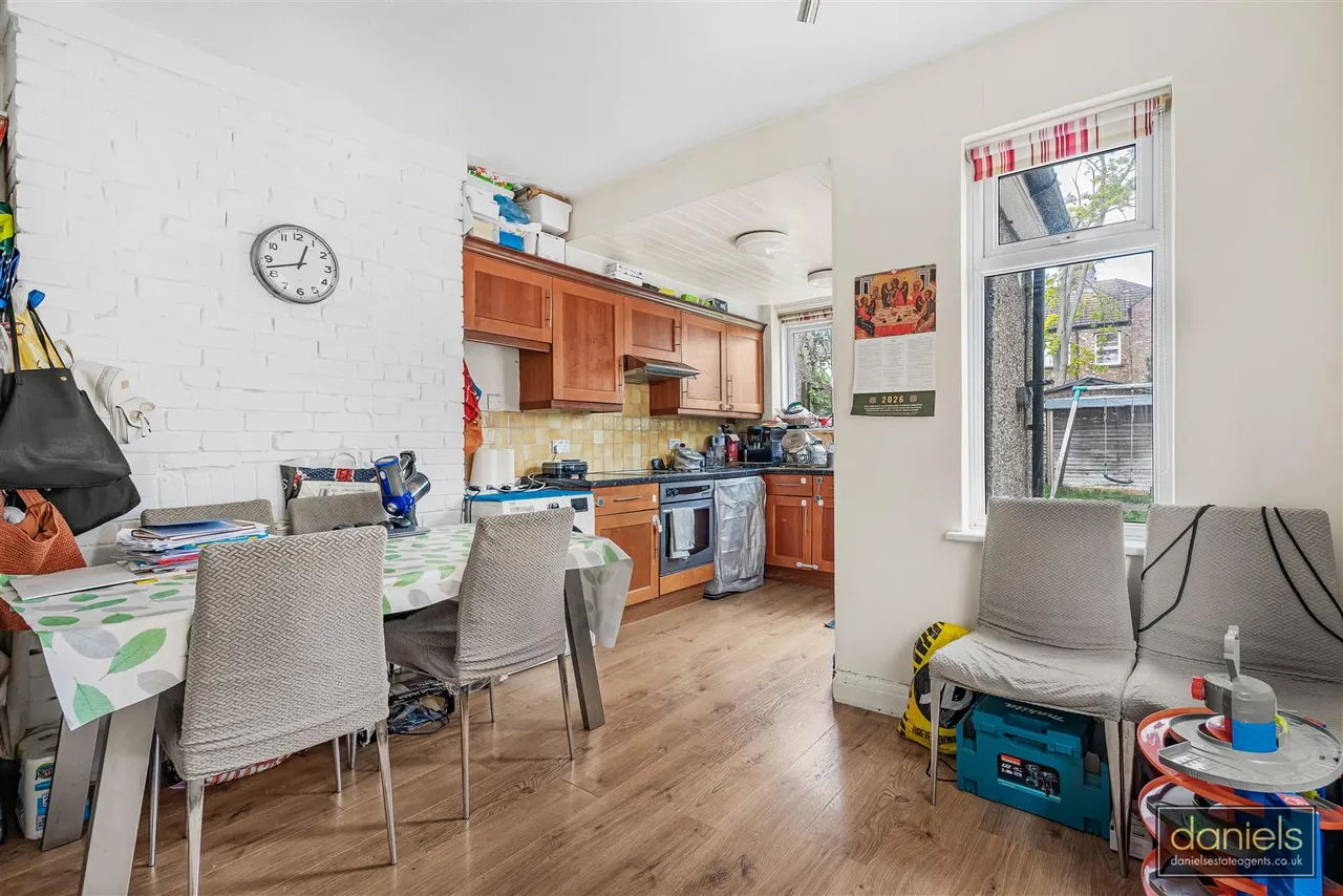 Beaumont Avenue, Wembley, HA0, photo 3
