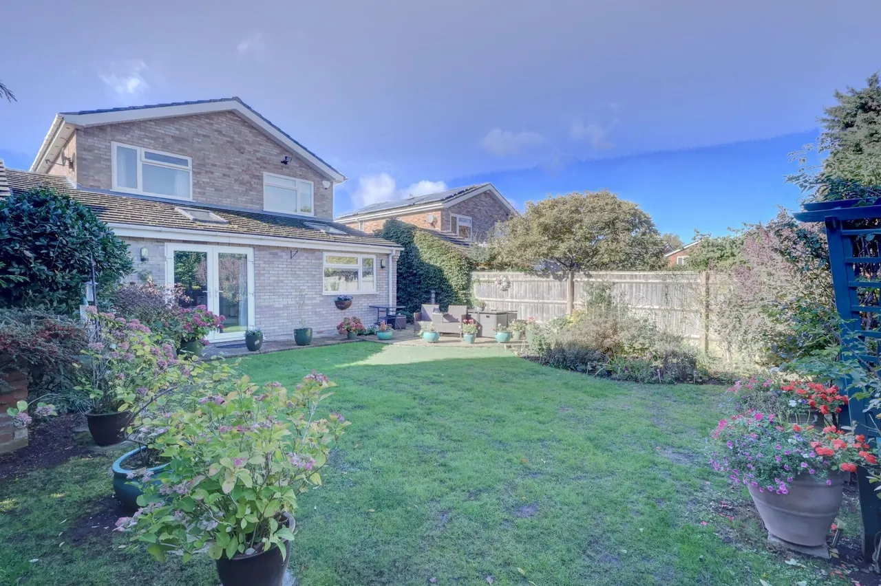 Oakley Lane, Chinnor, OX39, photo 10