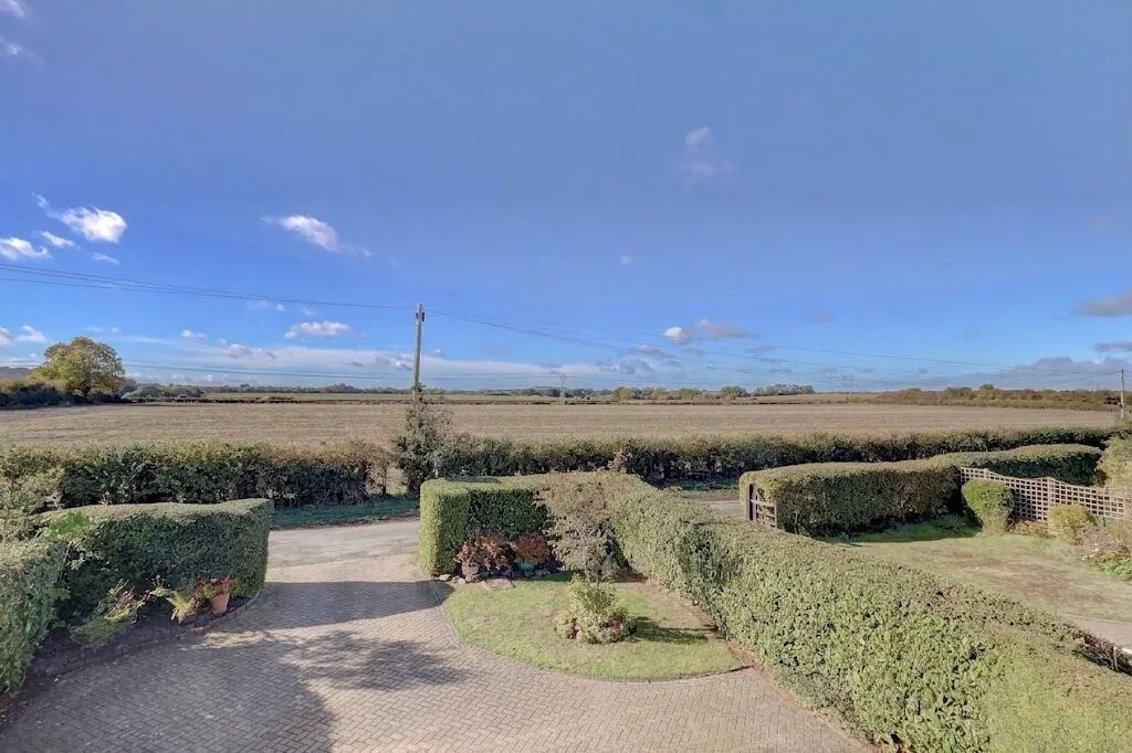 Oakley Lane, Chinnor, OX39, photo 19
