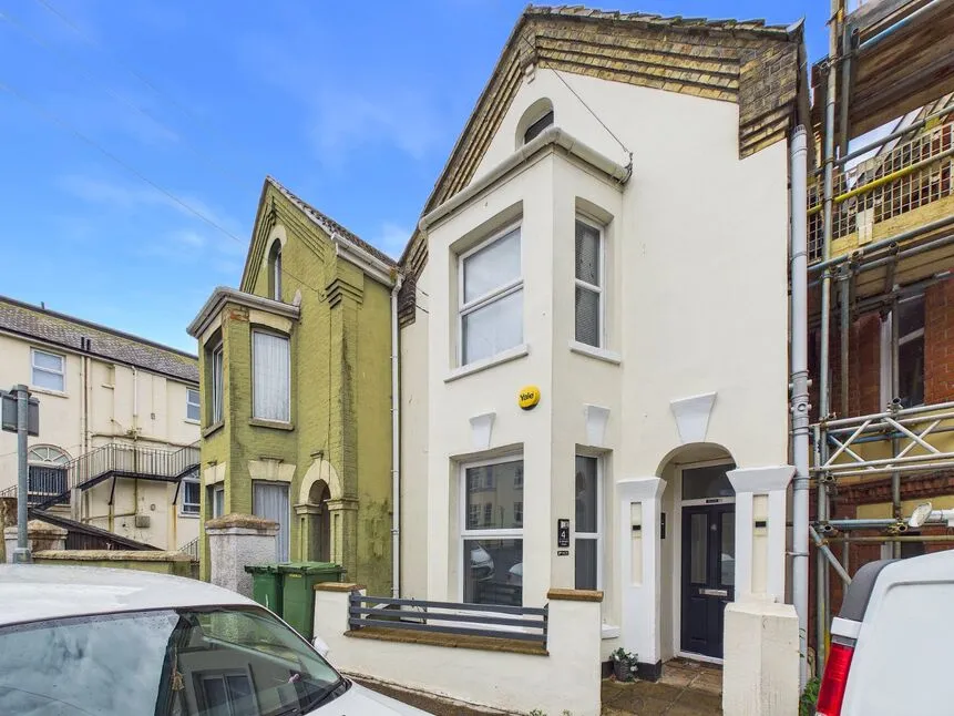 1 bed flat for sale, St. Michaels Street, Folkestone, CT20