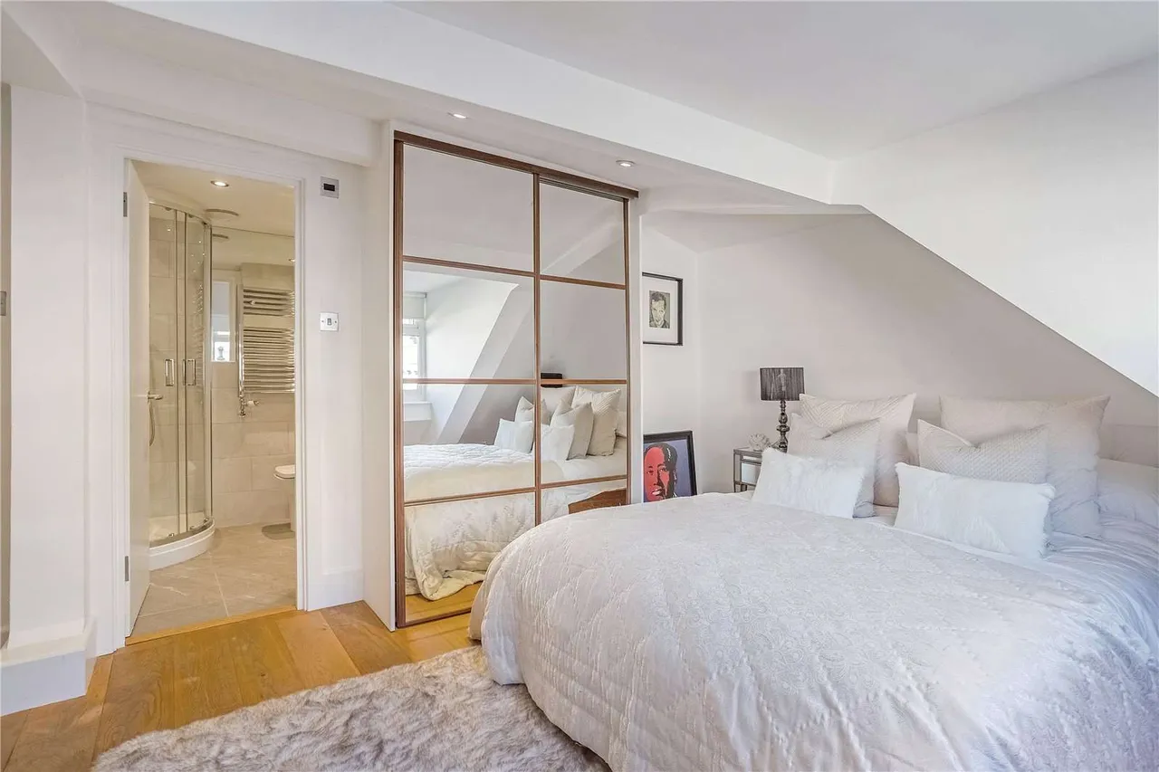 Bank Chambers, 25 Jermyn Street, London, SW1Y 6HR, photo 10