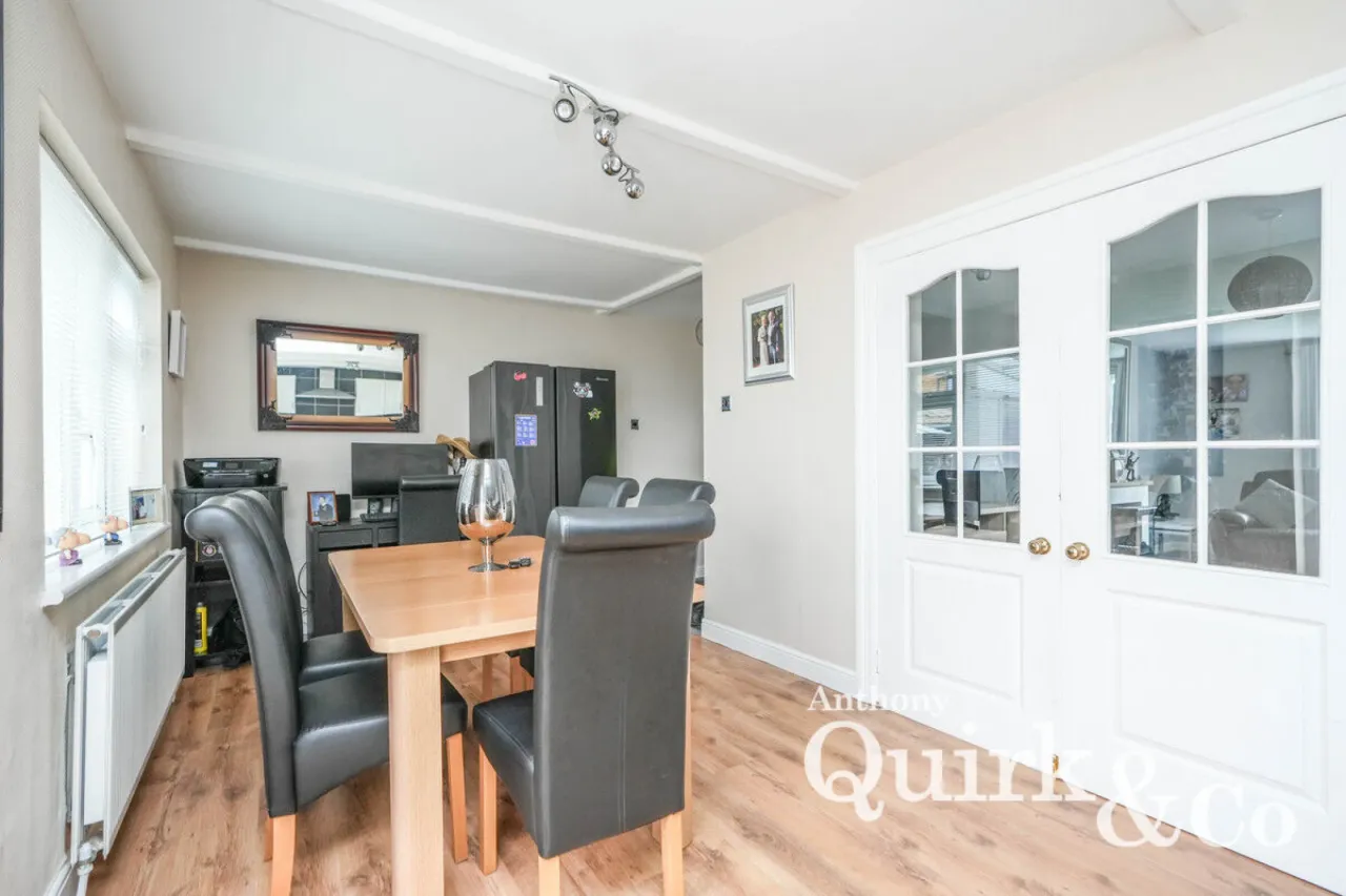 Dalen Avenue, Canvey Island, SS8, photo 5