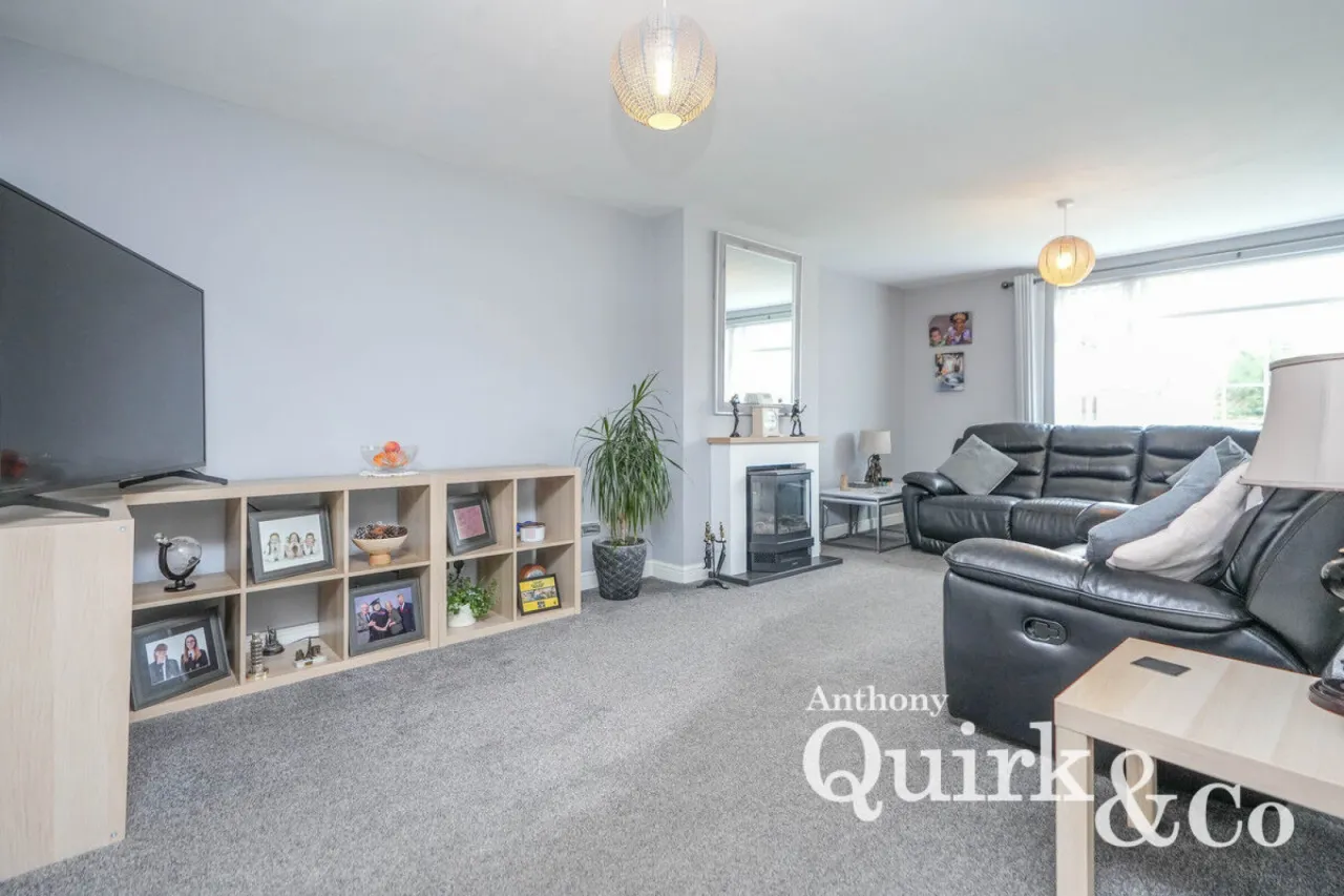 Dalen Avenue, Canvey Island, SS8, photo 3