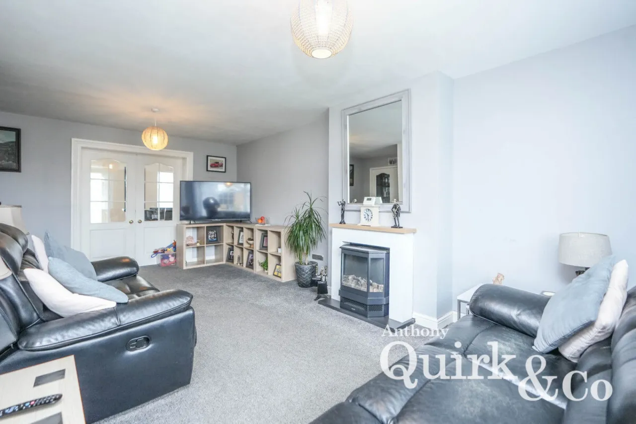 Dalen Avenue, Canvey Island, SS8, photo 4