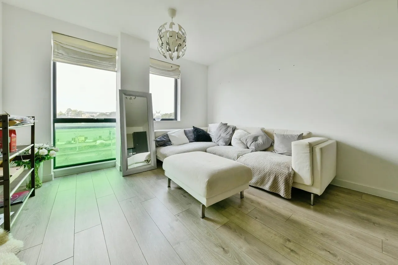 Kings Road, Stevenage, Hertfordshire, SG1, photo 2