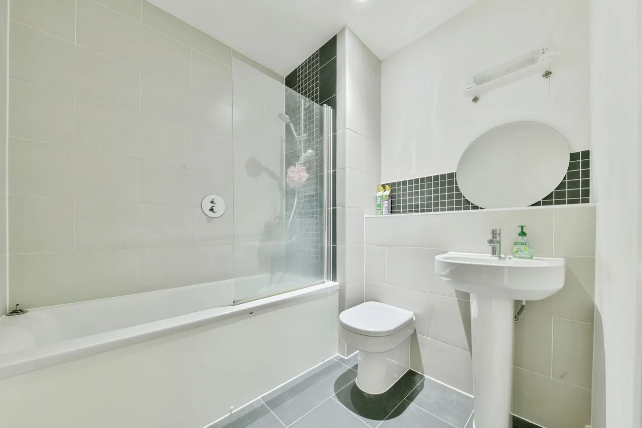Kings Road, Stevenage, Hertfordshire, SG1, photo 15