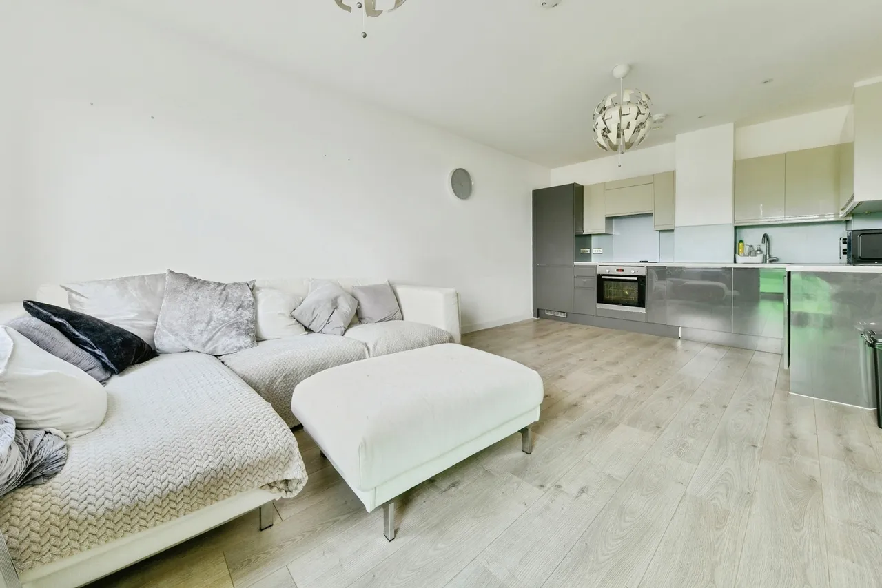 Kings Road, Stevenage, Hertfordshire, SG1, photo 5
