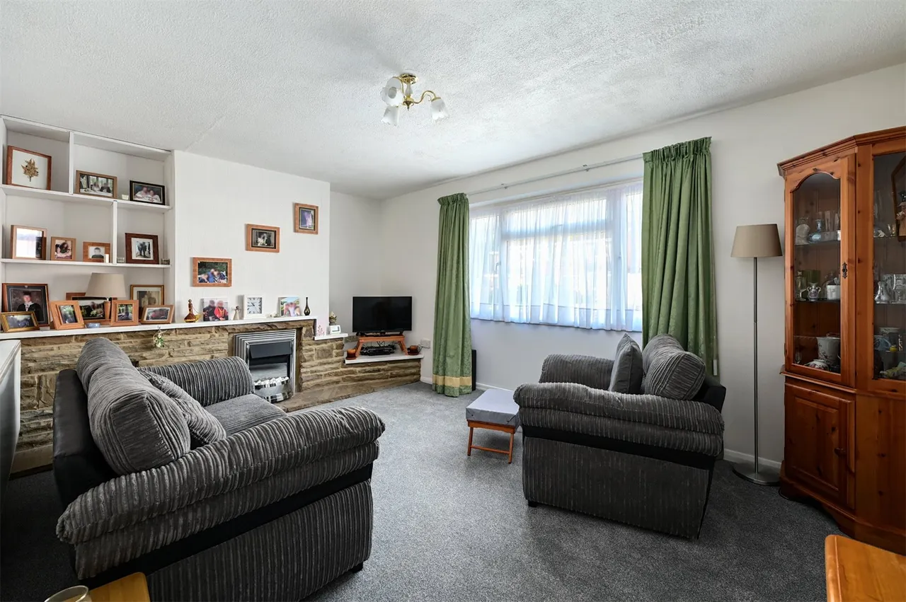 Greenleas Close, Yateley, GU46, photo 4