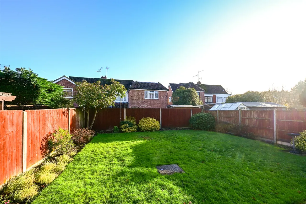 Greenleas Close, Yateley, GU46, photo 8