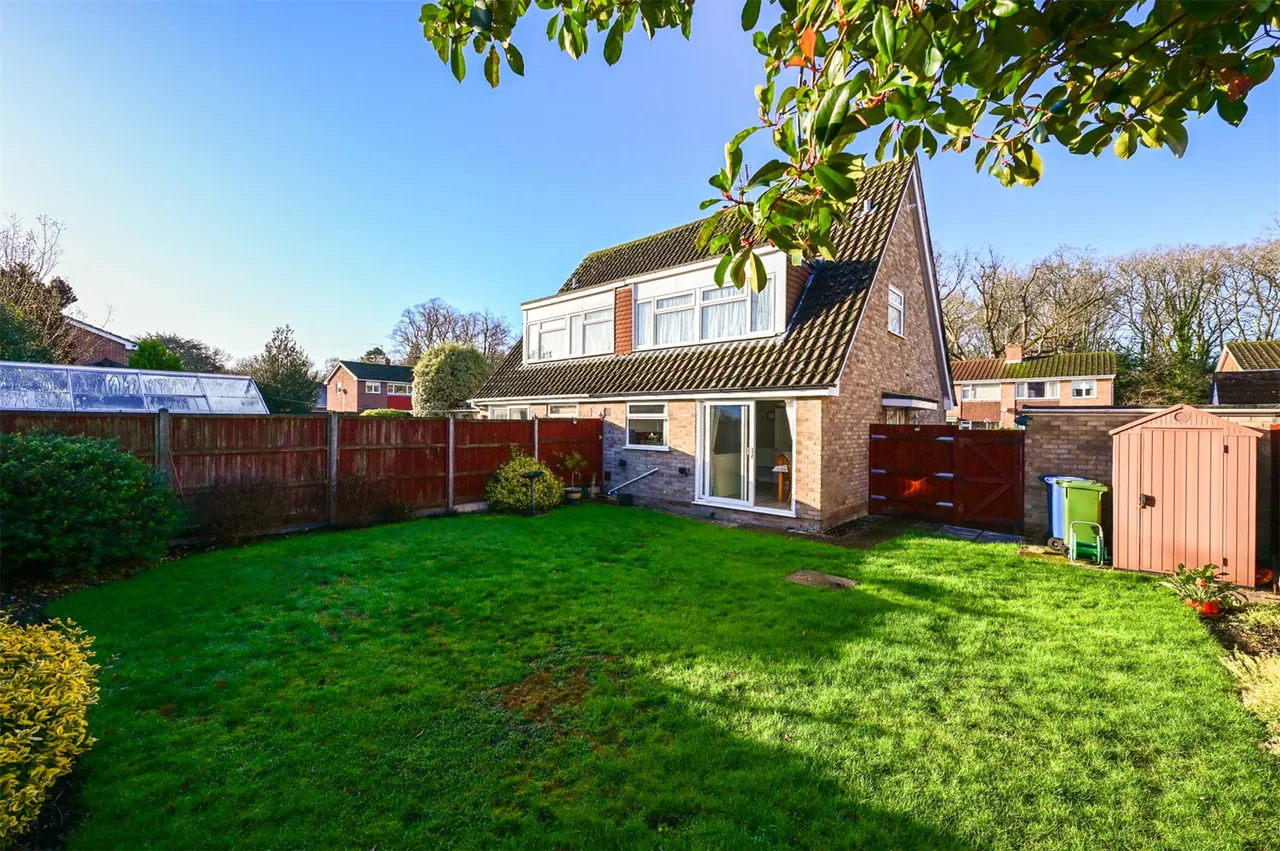 Greenleas Close, Yateley, GU46, photo 3