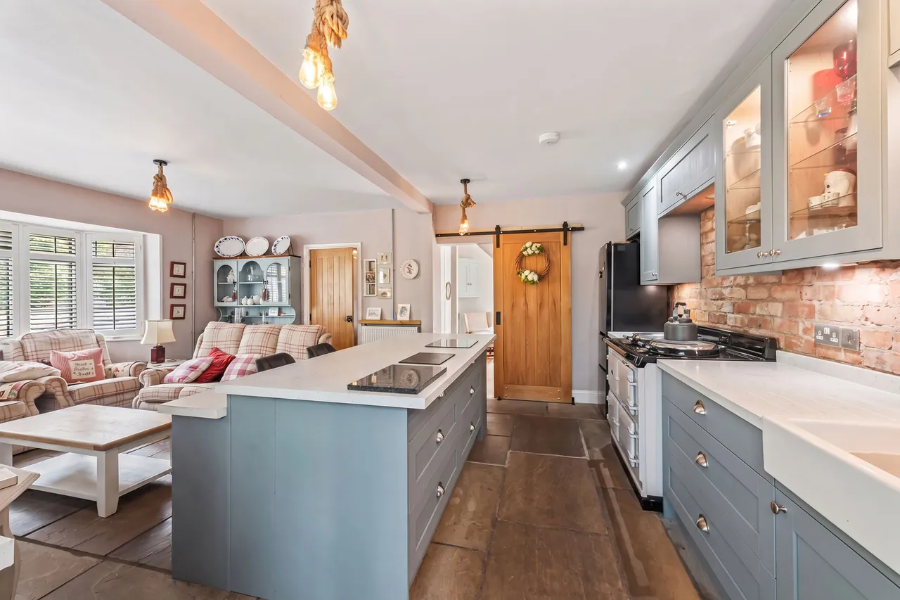 Helsby, Frodsham, photo 7