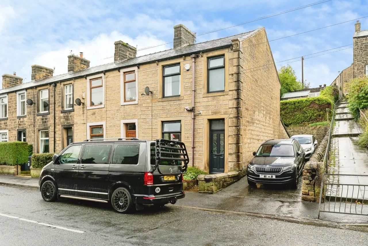 3 bed house for sale, Skipton Road, Trawden, BB8