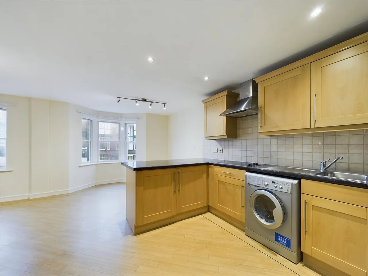 North Marine Road, Scarborough YO12 7HU, photo 5