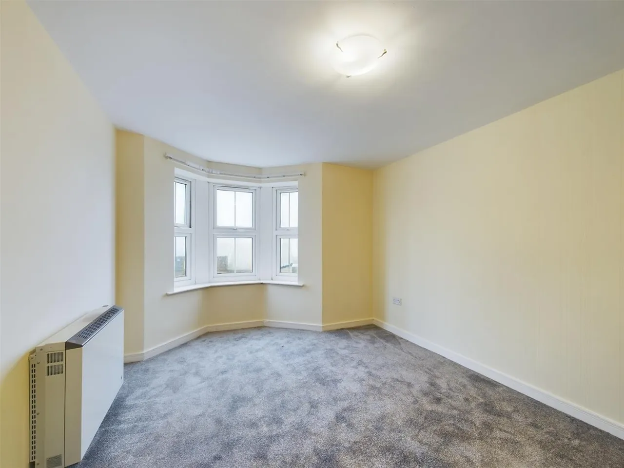 North Marine Road, Scarborough YO12 7HU, photo 2