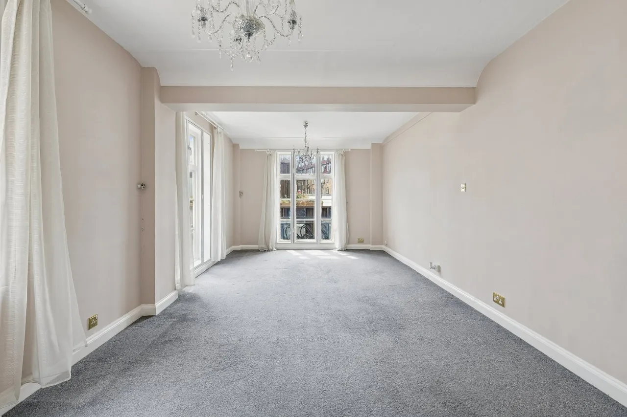 Hertford Street, London, W1J, photo 7
