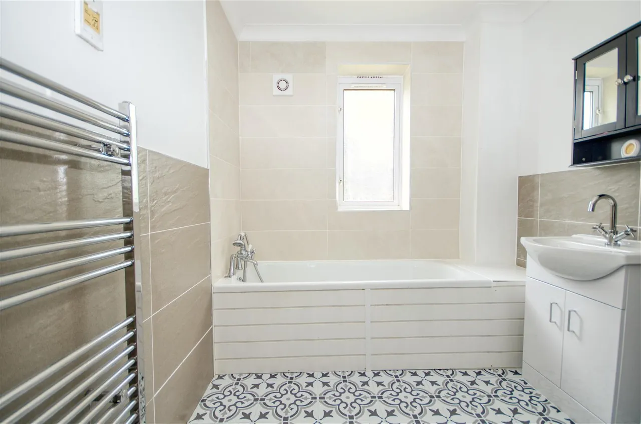 Mislingford Road, Swanmore, Southampton, Hampshire, SO32 2QD, photo 12