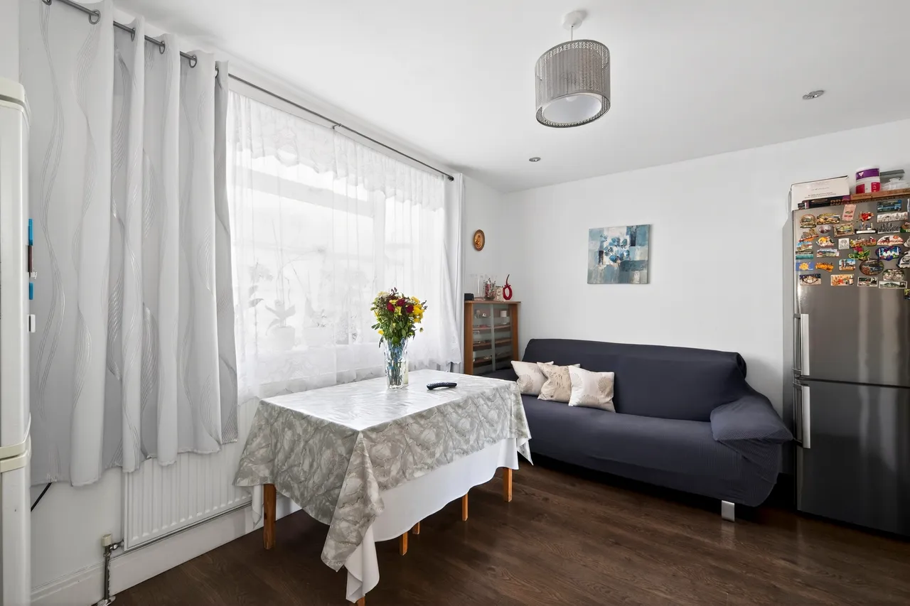 Sussex Road, London, E6, photo 7
