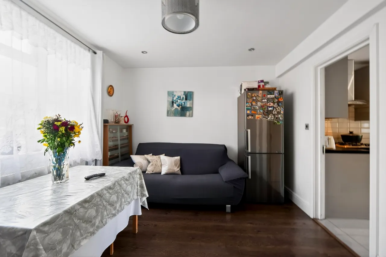 Sussex Road, London, E6, photo 8