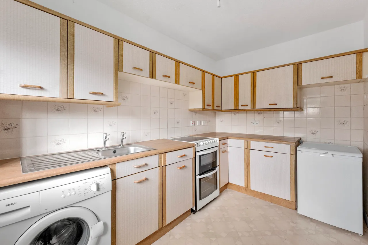 Linnpark Avenue, Netherlee, photo 4