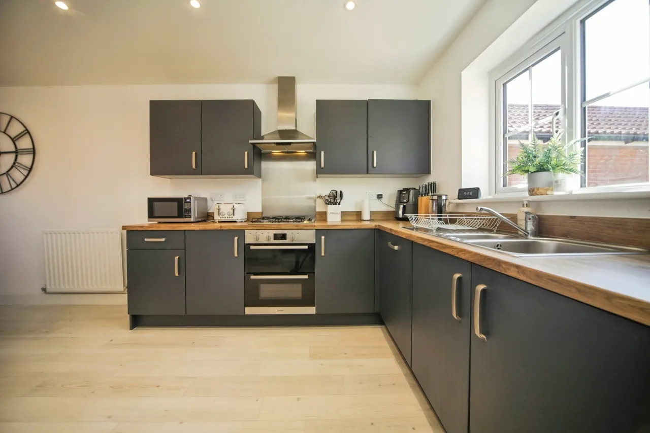 Black Oak Drive, STOWMARKET, Suffolk, IP14, photo 5