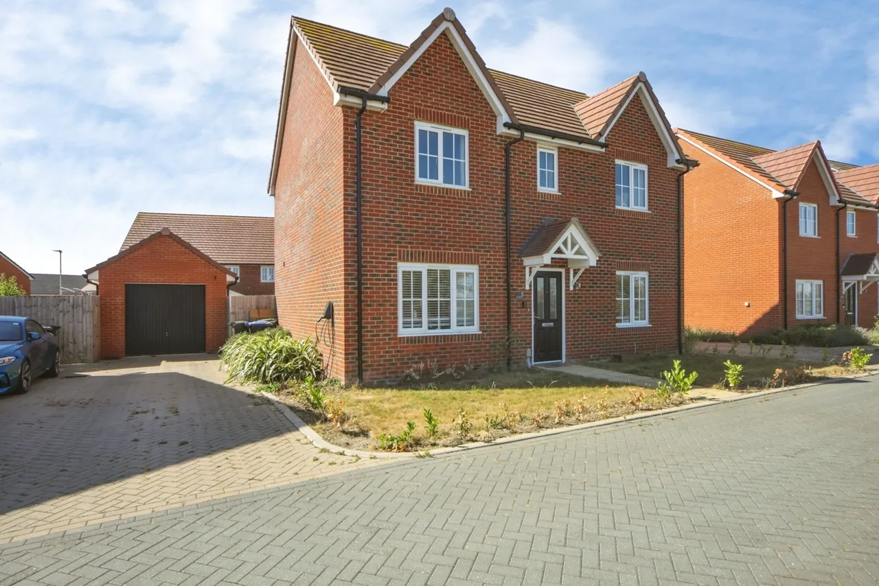 4 bed house for sale — Black Oak Drive, STOWMARKET, Suffolk, IP14