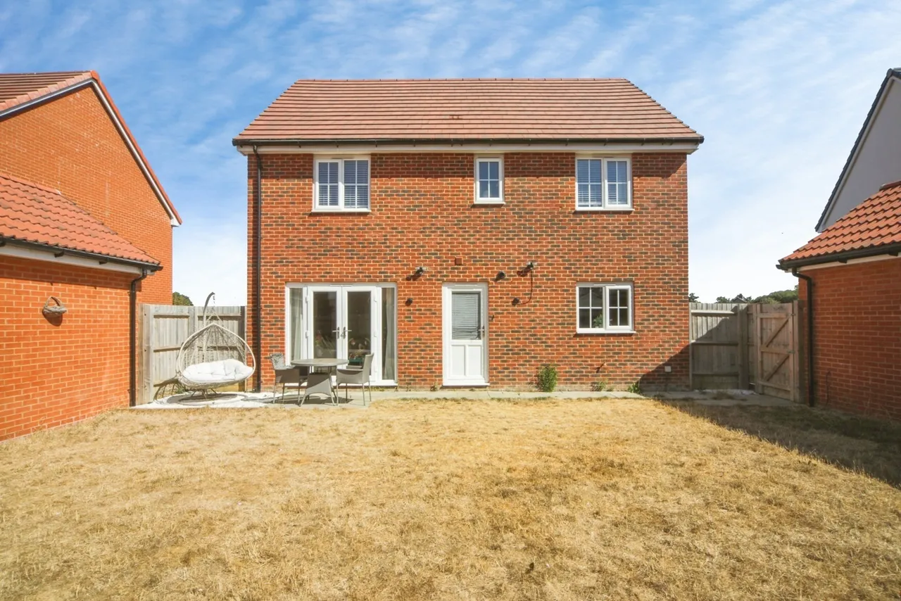 Black Oak Drive, STOWMARKET, Suffolk, IP14, photo 21