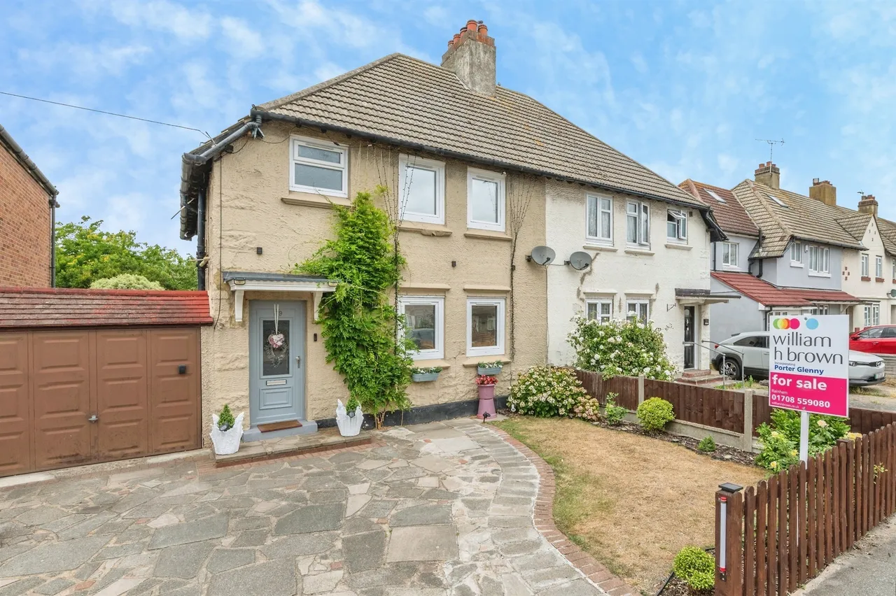 South End Road, Rainham, RM13, photo 25