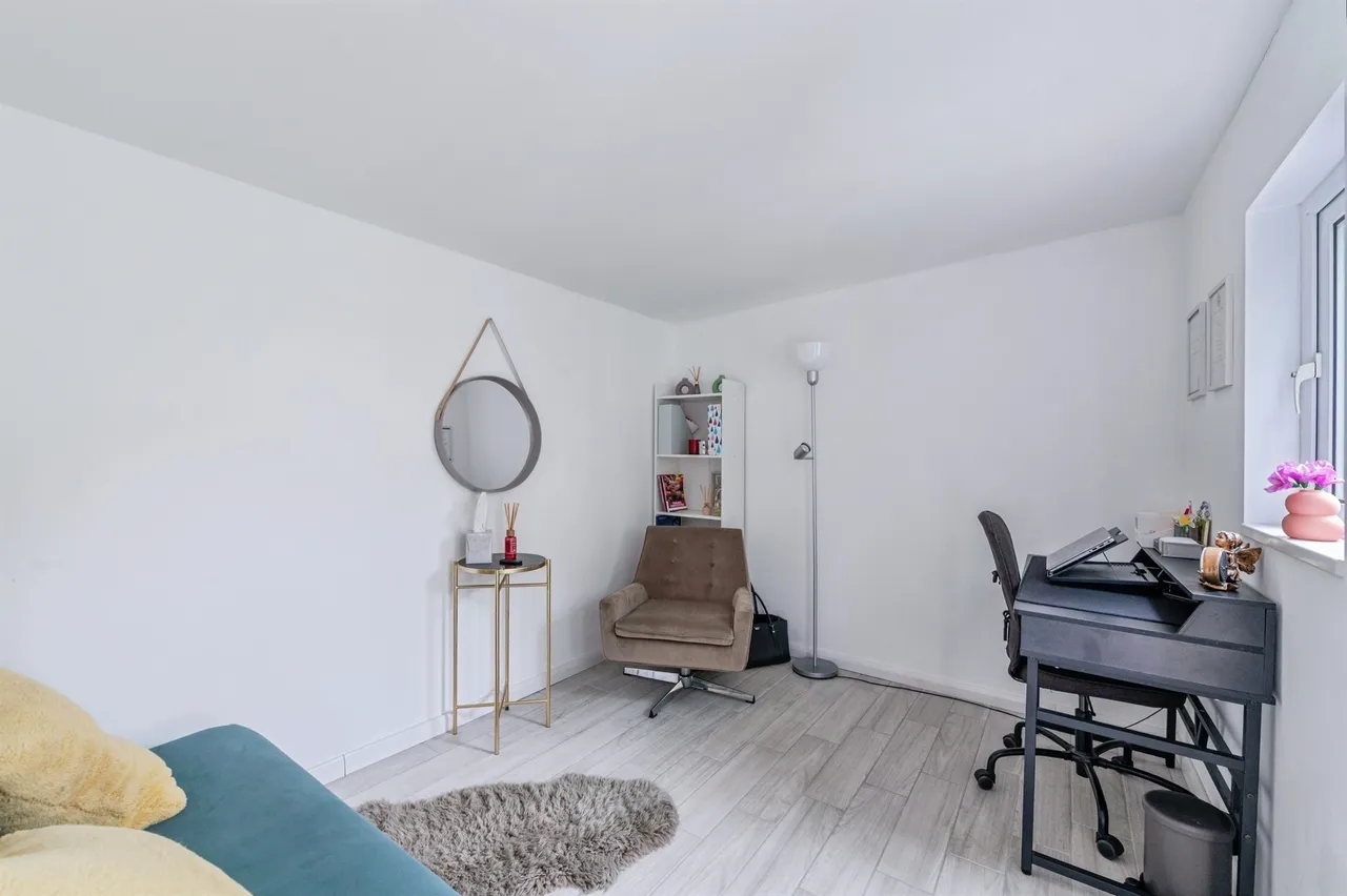South End Road, Rainham, RM13, photo 9