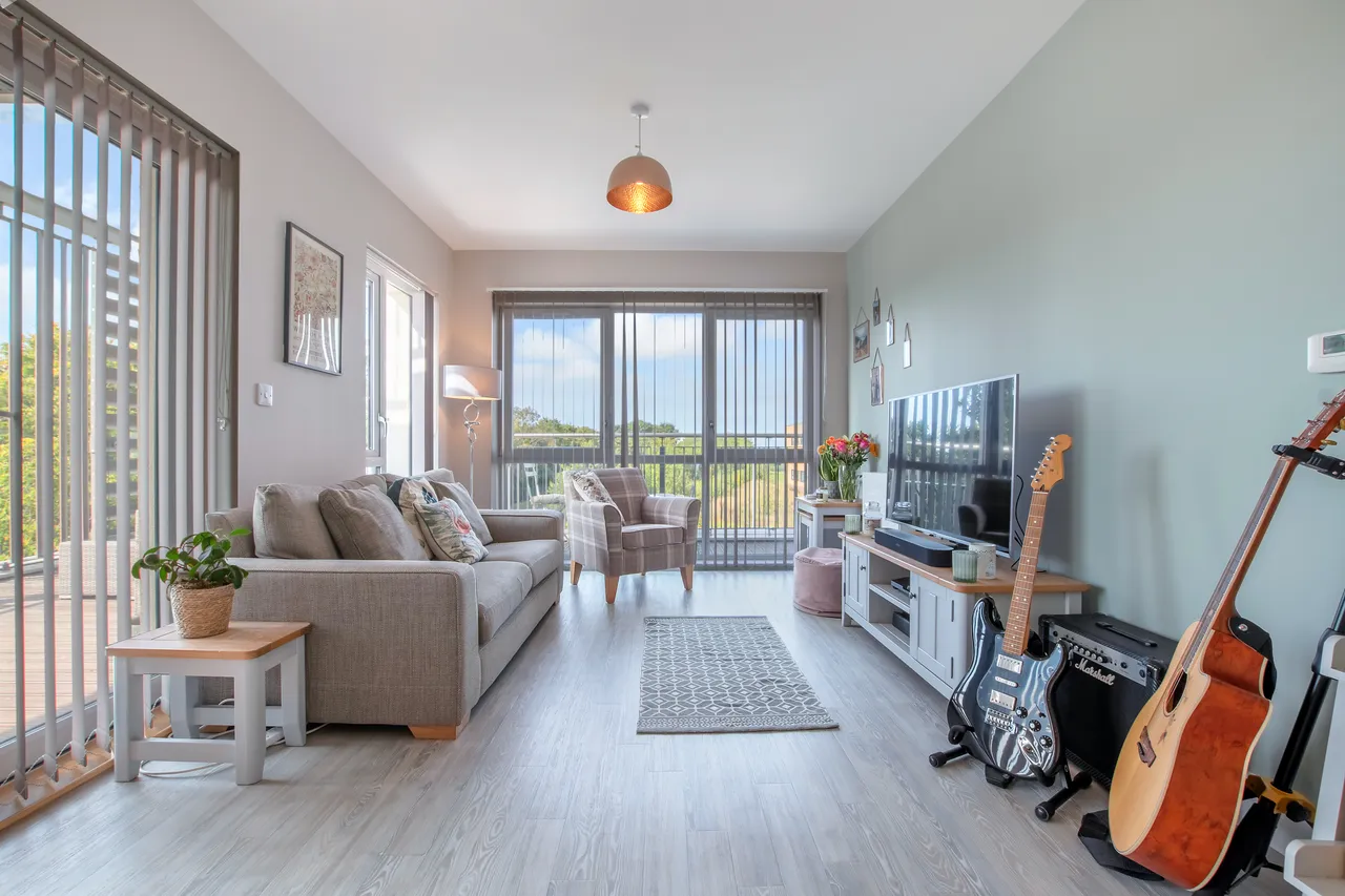 2 bed flat for sale — 21 Centenary Way, Beaulieu, Chelmsford, Essex, CM1 6AU