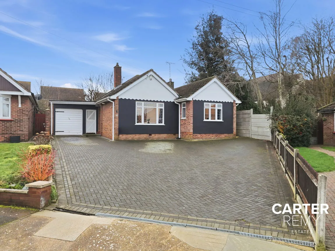 2 bed house for sale — Woodward Close, Grays, RM17 5RP