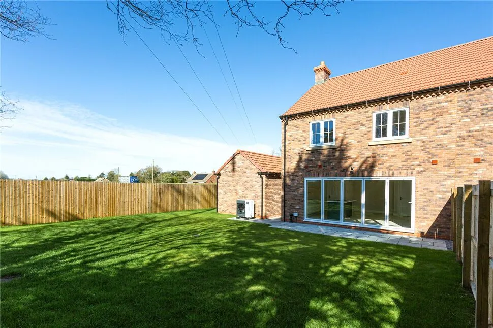 Tollerton Road, Huby, YO61, photo 16