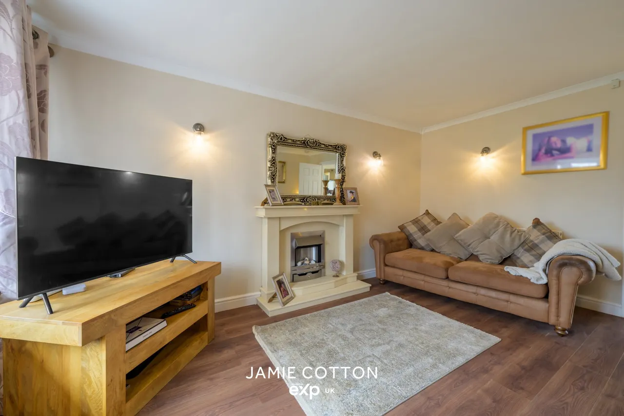 Farmer Way, Tipton, DY4, photo 4