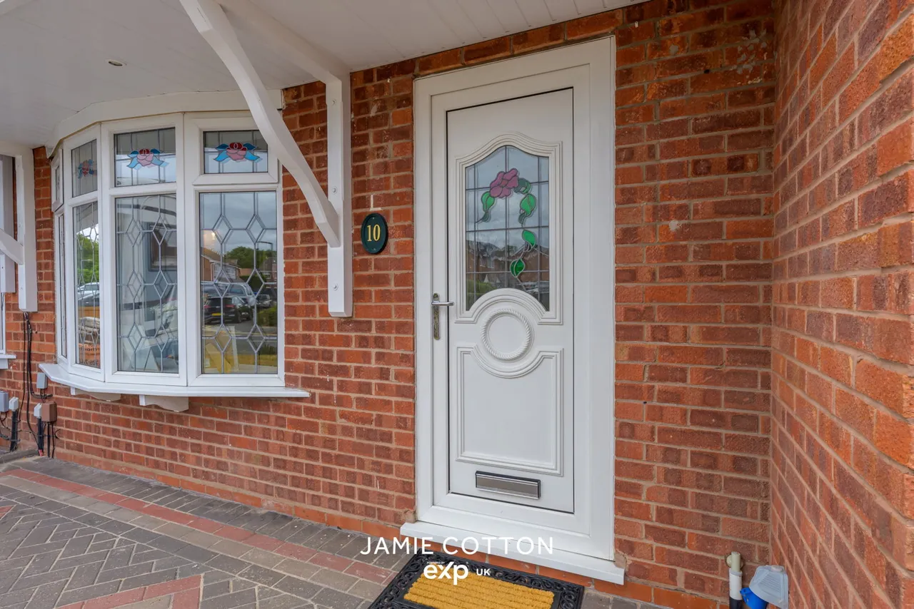 Farmer Way, Tipton, DY4, photo 2