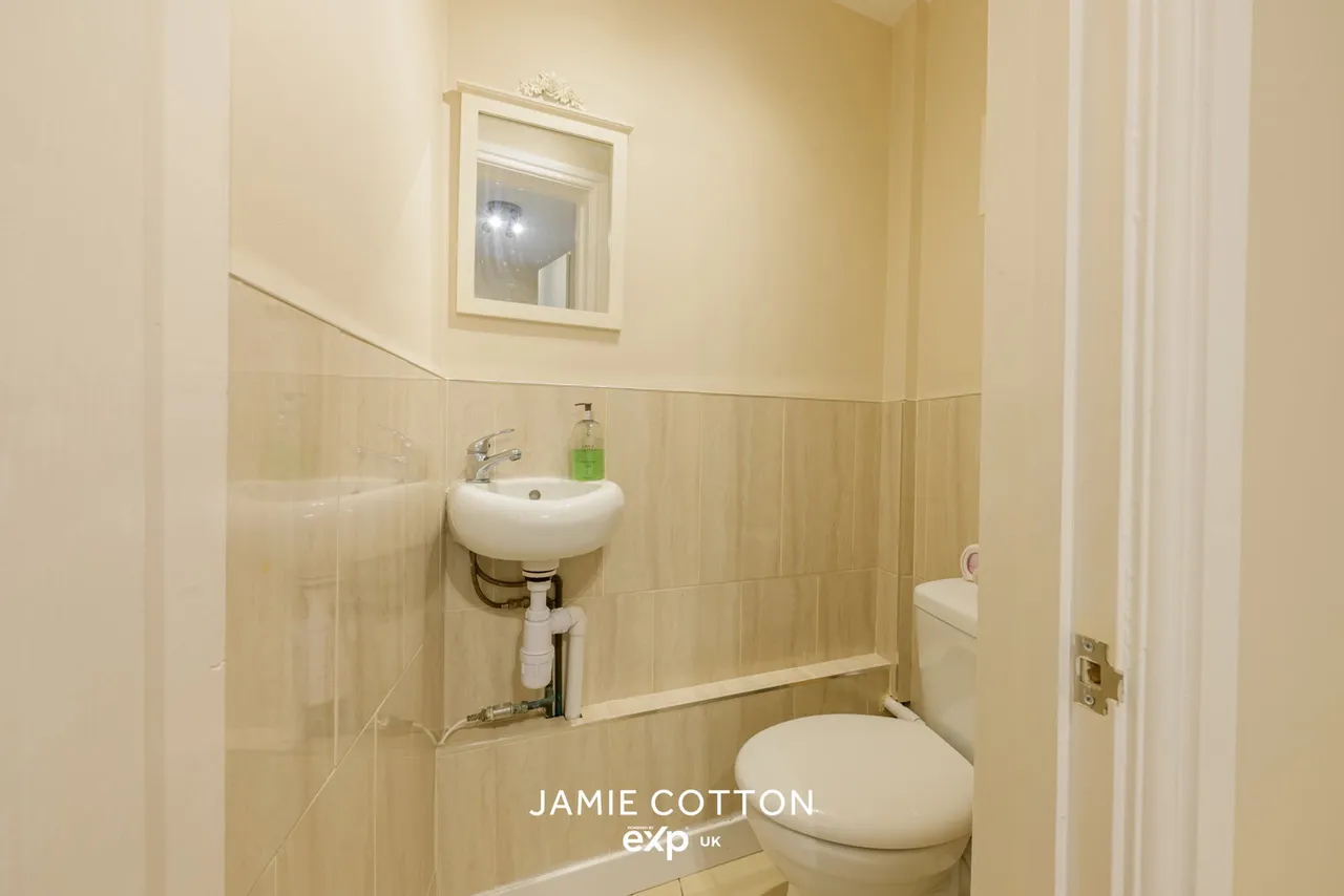 Farmer Way, Tipton, DY4, photo 9