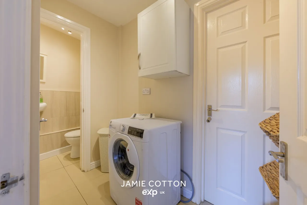 Farmer Way, Tipton, DY4, photo 8