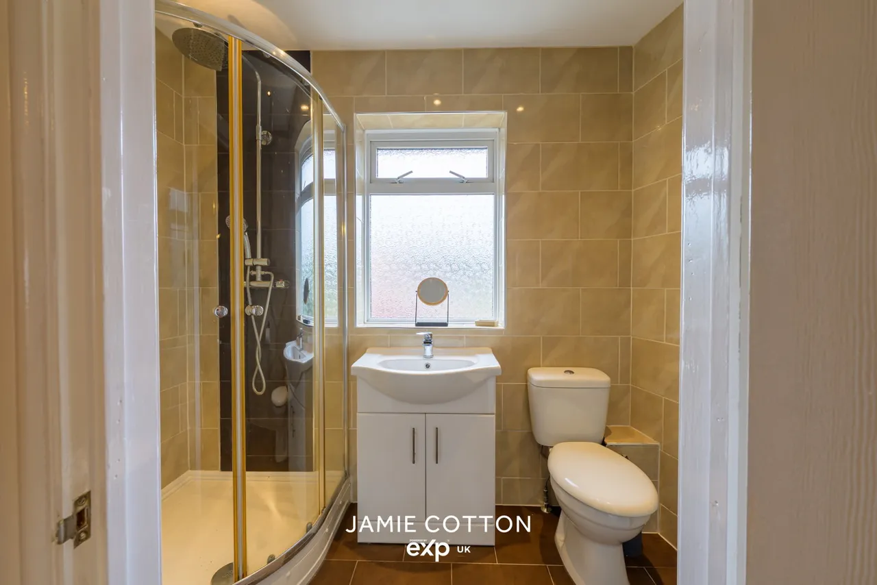 Farmer Way, Tipton, DY4, photo 13