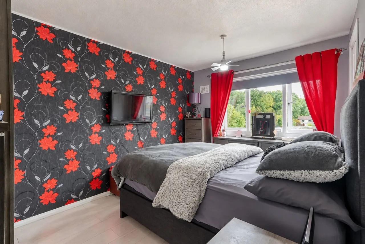 Hithercroft Road, High Wycombe, HP13, photo 6